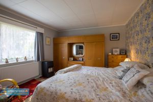 Bedroom- click for photo gallery